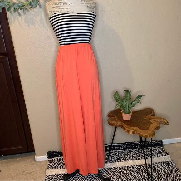 bebe Dresses & Skirts - bebe ~ Maxi Dress Slit Open Back